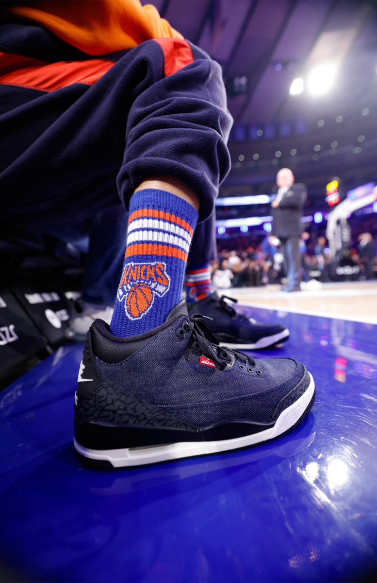 sneakerhack1's tweet image. LEVI&apos;S × NIKE AIR JORDAN 3 DENIM 
2026年発売予定

sneakerhack.com/archives/283330
スパイクリーが着用