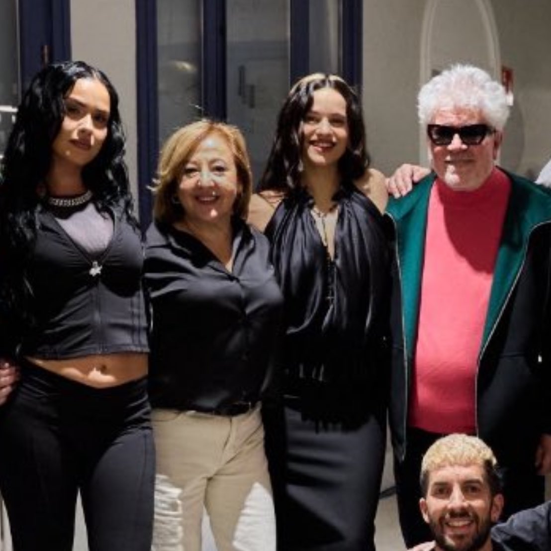 ramonicahall1's tweet image. el monte rushmore