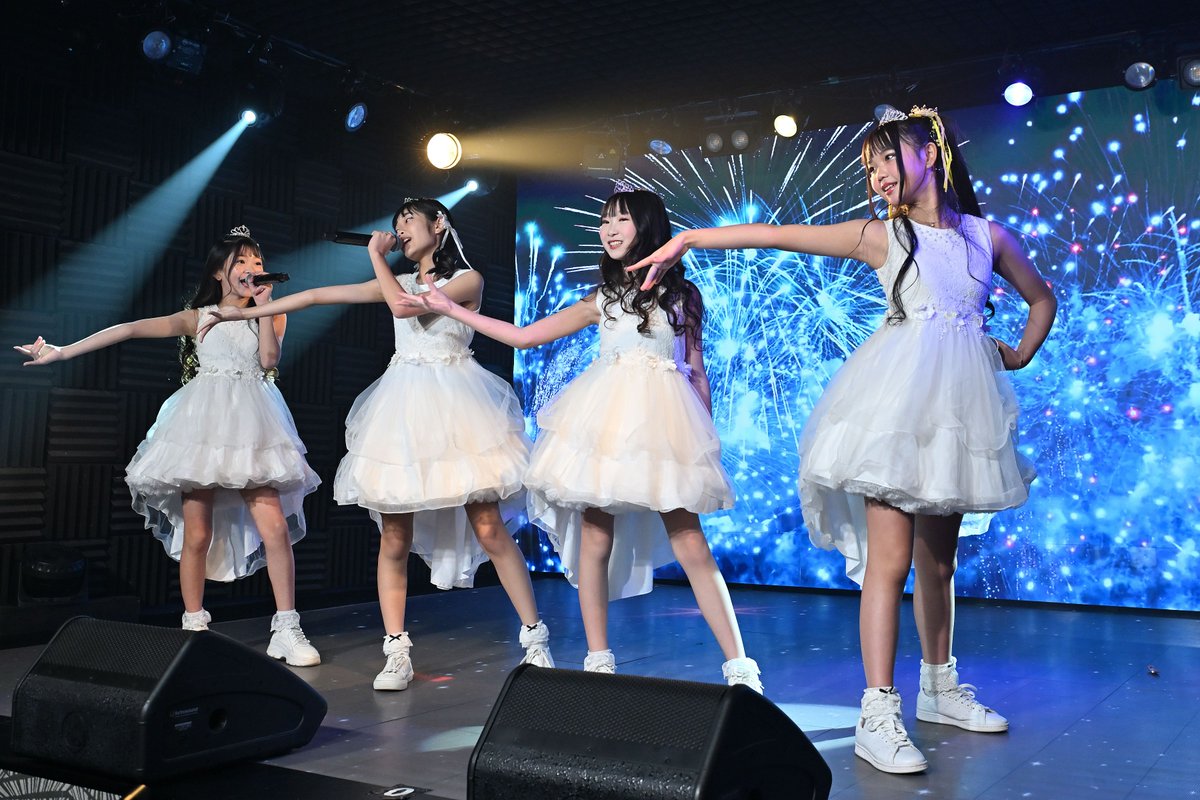 Star’s light at Stage Vol.81 1部　
～しえる♡のいい歯の日ライブ～ 
秋葉原Galaxy  

#PRiYAnCeR #Asha #Kwan #Milla #Wing