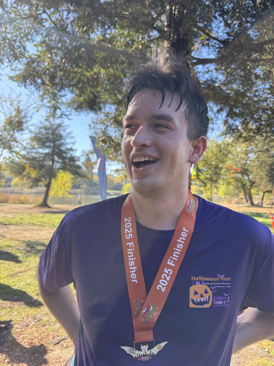 aar_thom's tweet photo. First Half Marathon (w/ wild pigs en route) https://t.co/1mVJ6D1ky7