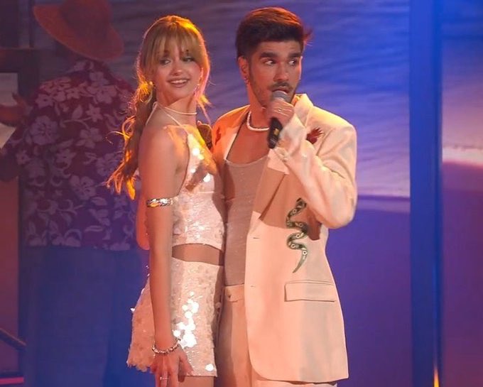 Directoot25's tweet photo. ✅| ¿TE HA GUSTADO LA ACTUACIÓN DE LUCÍA Y GUILLO? 

❤️ SÍ
🔄 NO

#OTGala8 https://t.co/3MSnbL42Ds