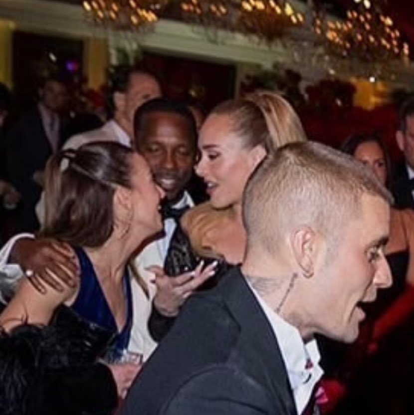 DiaryofDelly's tweet image. I see the tall blonde British woman!