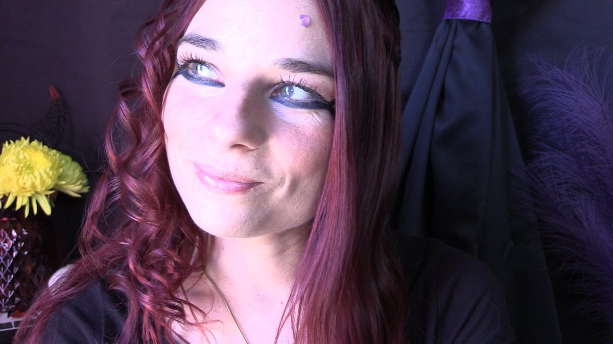 TheDemoness68's tweet image. its the planning my next ritual look
#ritual #magician