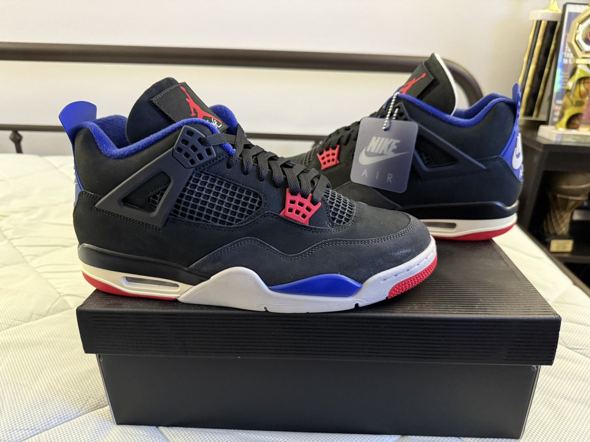 Rt plz🙏🏾. Shipped prices

Royalty 12s worn 2x Size 11.5 $115 
Kobe 6 Total Orange Size 12 DS $280
Rare Air 4s Size 11.5 DS $180
Union 1s worn 3x Size 11.5 $200