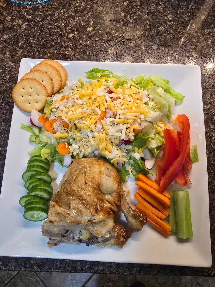 JohnRobertsChef's tweet photo. Salads. #ChefJohnRoberts https://t.co/IvgKEKZ2aX
