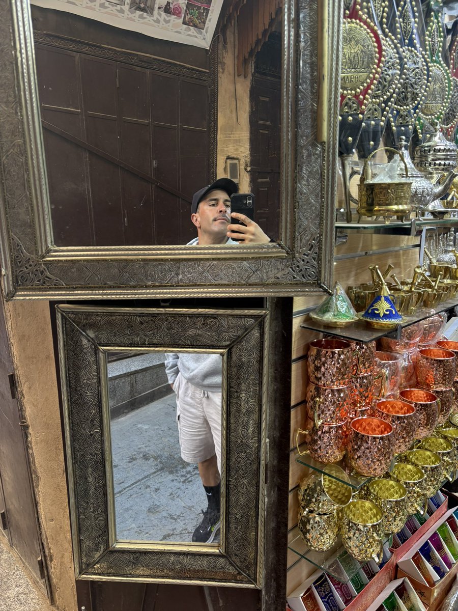 Vuelta a casa 🫶🏻

Recargado después de estar unos días en otros país conociendo nuevas culturas 💚

Mañana vuelta al tajo con mucha ilusión y como digo pilar muy cargadas 🔋

🙌🫶🏻❤️