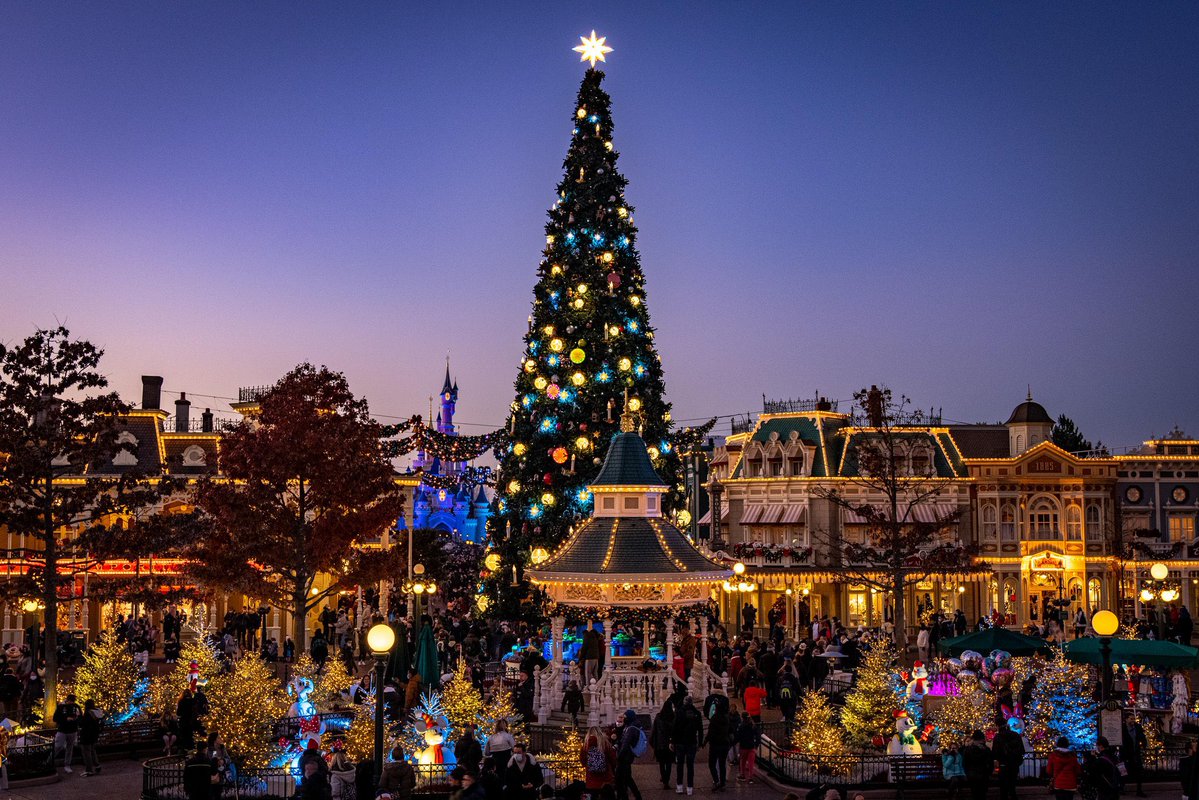 spring_dis2's tweet image. パリ ディズニー・エンチャンテッド・クリスマス
2025年11月8日 – 2026年1月6日
#Disney #DisneyParks
#DisneylandParis