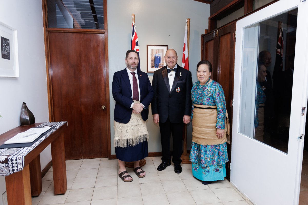 UK in Tonga tweet media
