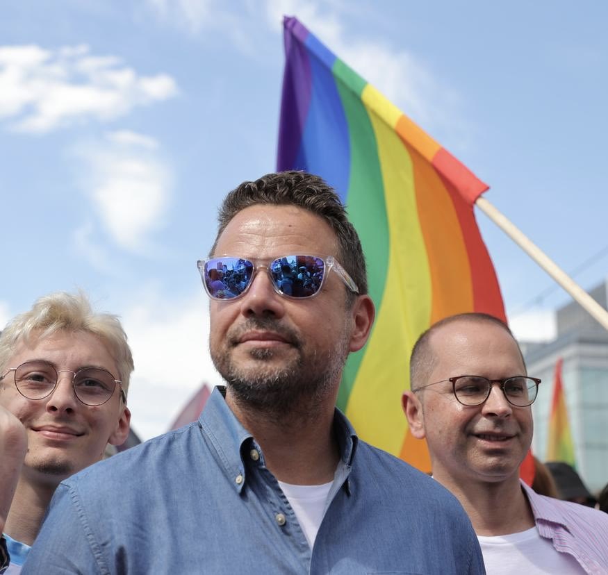 Tak samo jak Karol Nawrocki nigdy nie pójdzie w paradzie równości, Trzaskowski nigdy nie pójdzie w Marszu Niepodległości 

Tak zwane detale