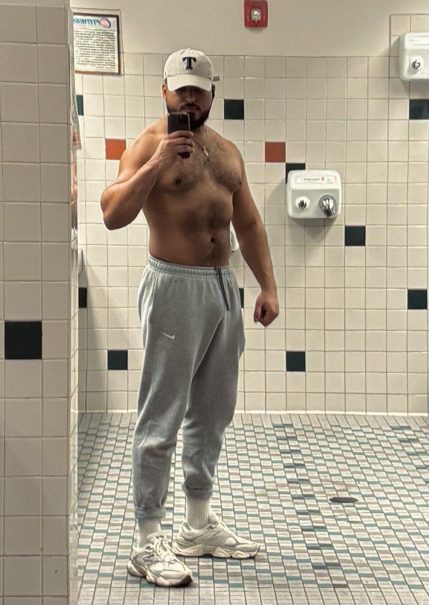 El Serio tweet media