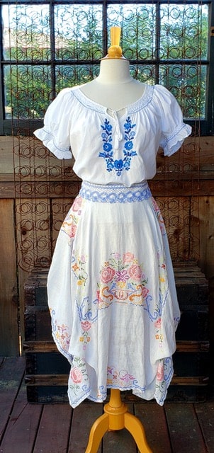 seadbeady's tweet image. Seadbeady&apos;s Fashion and Beauty Blog: Interview With Fashion Designer Robin Densten seadbeady.blogspot.com/2025/08/interv… #fashion and #beauty #blog