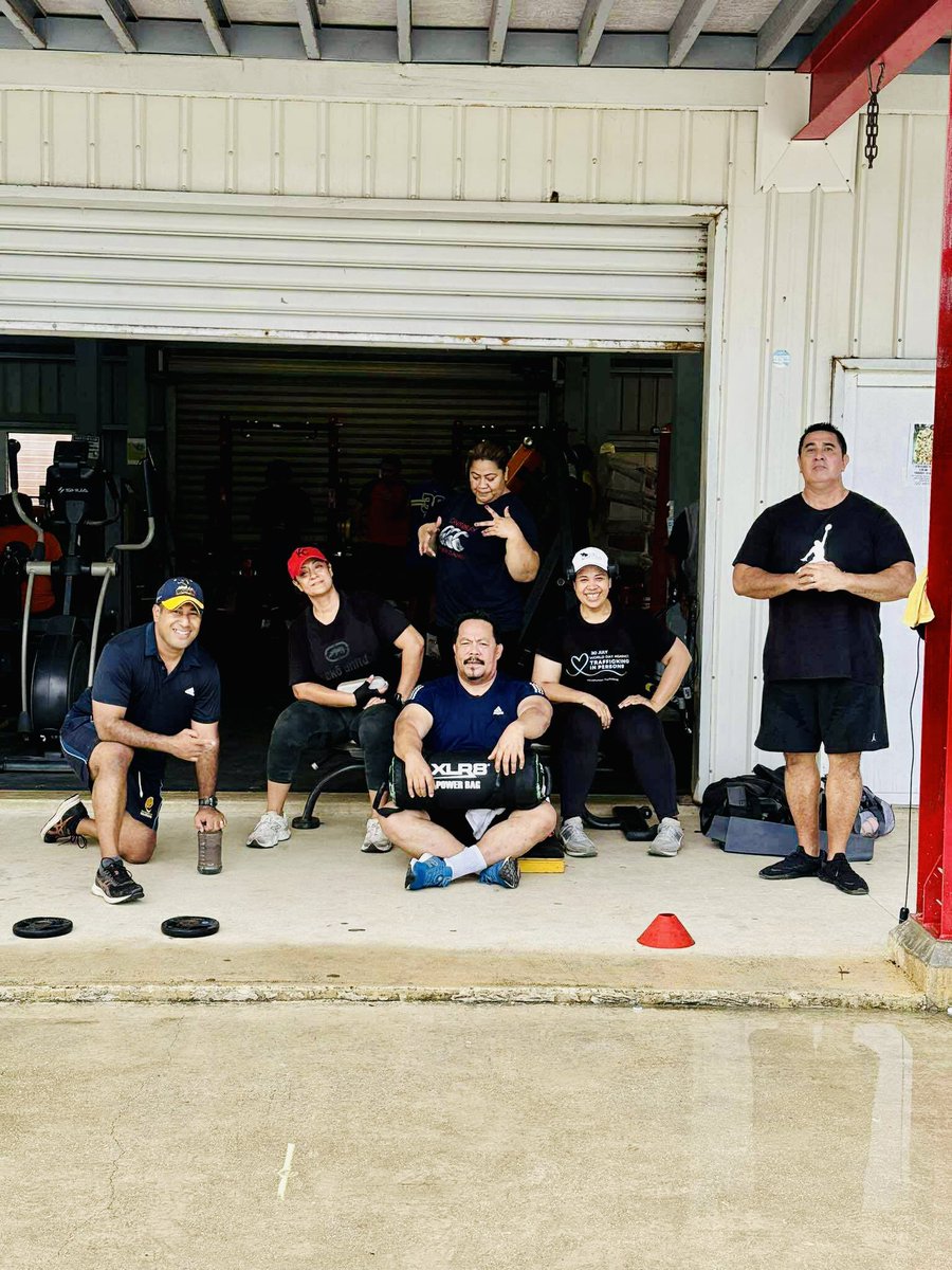 aekatoa's tweet image. Decided to go back to some normal routine today - oh Robert Frost you didn’t warn me of this Road 😆🙃☀️ #RoadLessTaken #Exploring 🦋 #Roadto40 #Tonga 🇹🇴