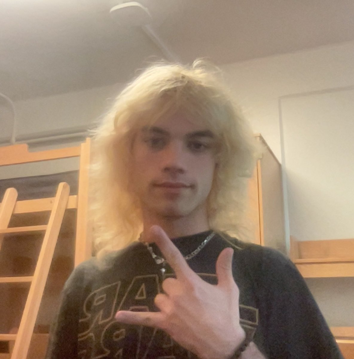 offtopic44's tweet photo. Haven’t posted anything in almost a year cause I’ve been blonde and didn’t know how to launch that https://t.co/Fma67ZuTWs