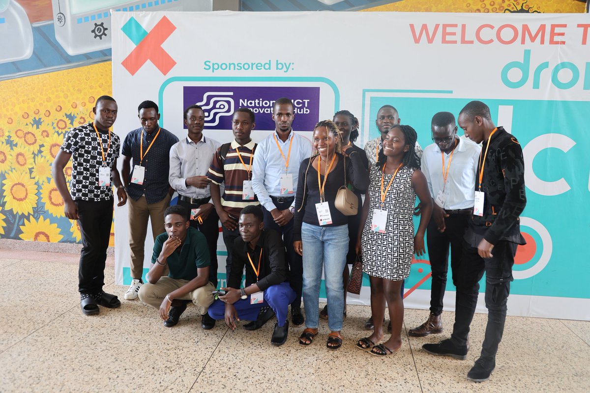 🤖🤖🤖  Some of the speakers and attendees that came through for day one of <a href="/droidconug/">Droidcon Uganda</a>  by <a href="/droidcon/">droidCon</a> at the <a href="/innovationhubug/">National ICT Innovation Hub</a> .... taking part in a light photo moments....😀🚀💥💥💥💥🎉
#dcug25