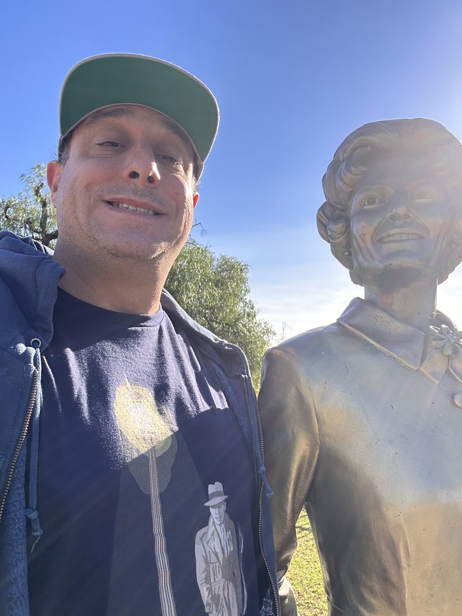 PetrosAndMoneyShow tweet media