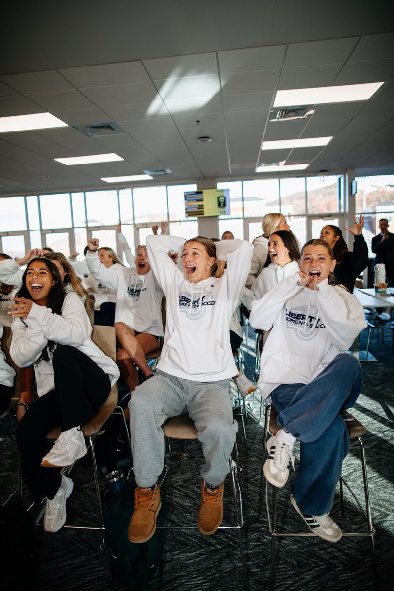 LibertyWSoccer's tweet photo. That moment 📸 https://t.co/Wo92dO2HW0