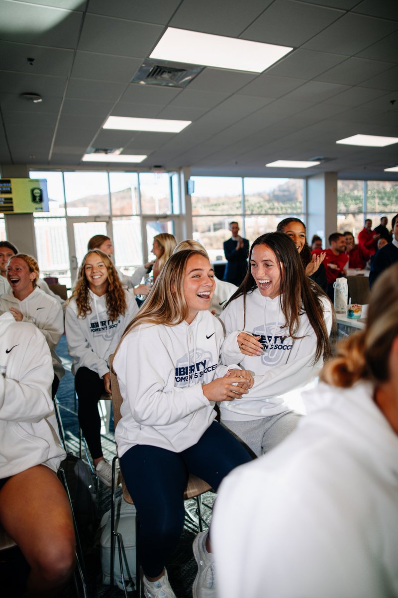 LibertyWSoccer's tweet photo. That moment 📸 https://t.co/Wo92dO2HW0