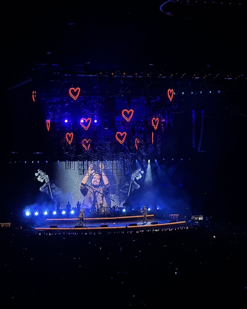 Uber Arena tweet media