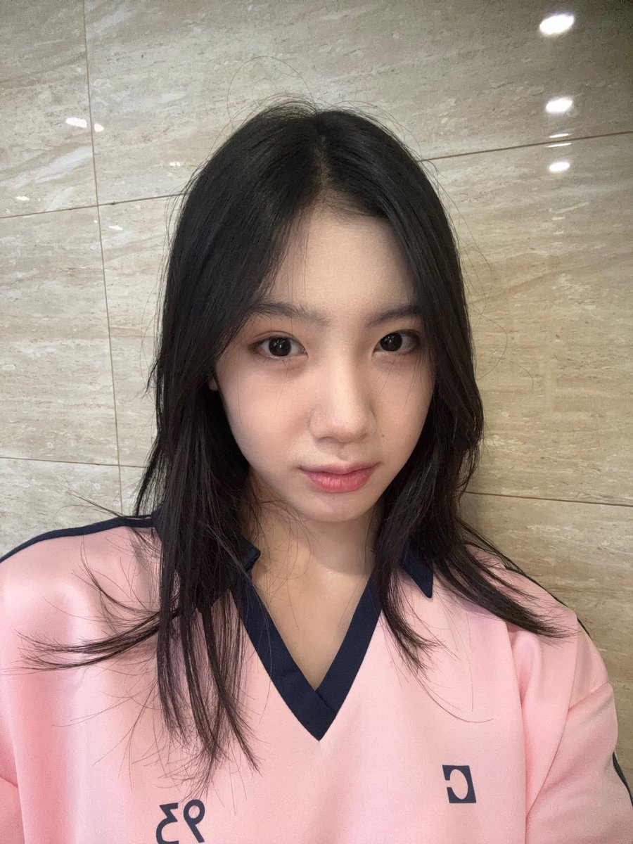 NGUYEN 48 tweet media