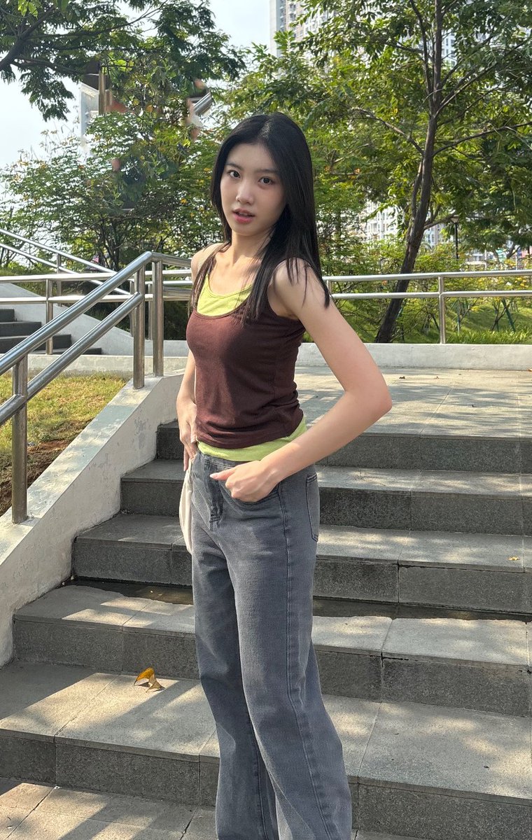 NGUYEN 48 tweet media