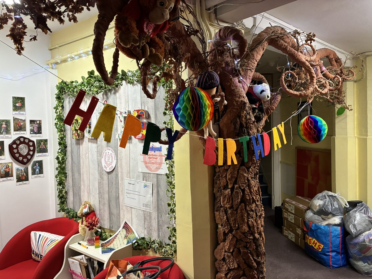 Badshot Lea Infants tweet media