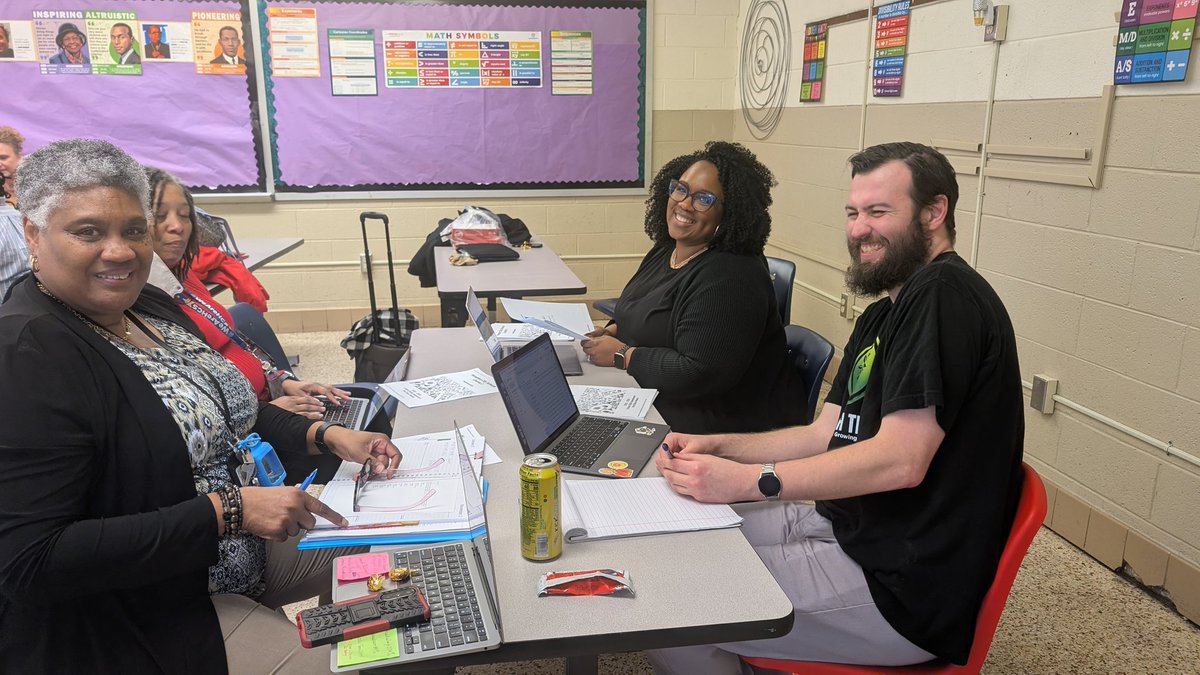 michele_vinnie's tweet image. Reflecting on Q1 and moving forward with confidence in Q2. #datatalks @TarrantMiddle @HCS_MathDept @CarolQu11548233 @alynn_math @Tiff_Williams22