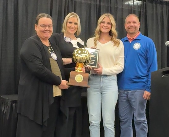 WahawkAD tweet media