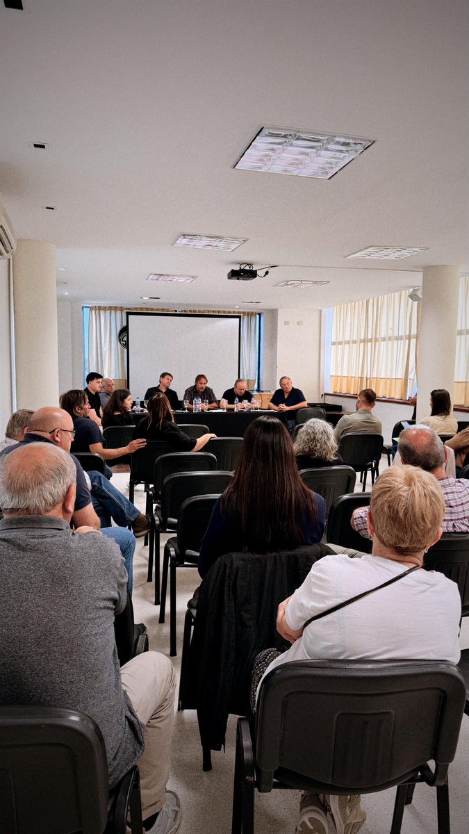 TRAMO DE LA RUTA 10 SIN PAVIMENTAR

➡️Siguen las gestiones en la Rural de Río Cuarto.⬇️

Ese tramo de la Ruta 10 es fundamental para potenciar el desarrollo en todos los sentidos de las localidades mencionadas y de la región en general.