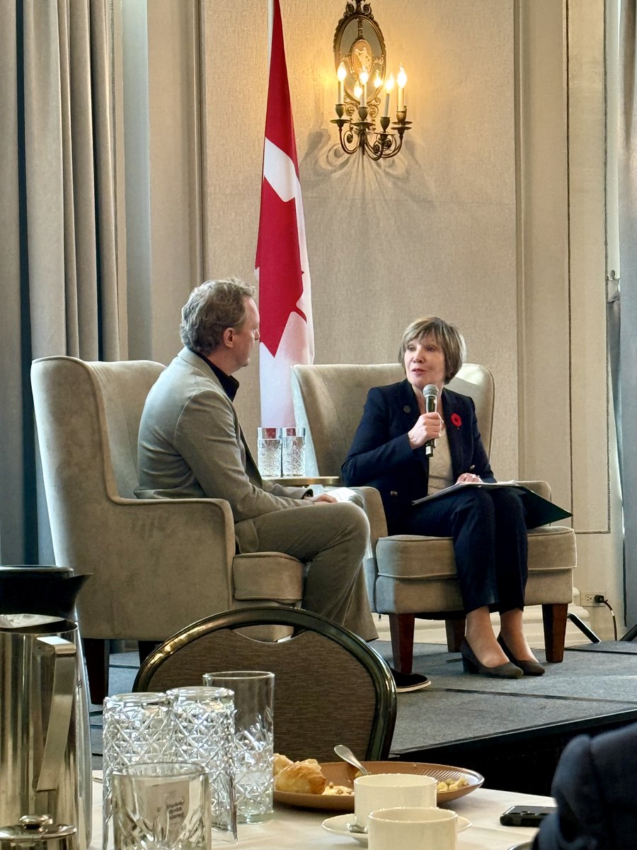 ChrisMartinAB's tweet photo. Earlier today, @EdmontonChamber  hosted Minister @EleanorO_MP  for an insightful discussion on Federal Budget 2025 - highlighting priorities for Canada’s economic future. Thank you, Minister, and all who joined us at Fairmont Hotel Macdonald.
#budget2025 #cdnpoli #abpoli #yeg