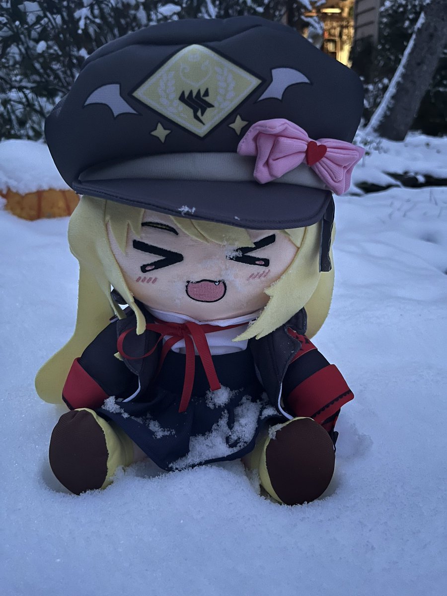 schmooly9's tweet image. Sensei, what is all of this white stuff everywhere?  It’s all over Ibuki!