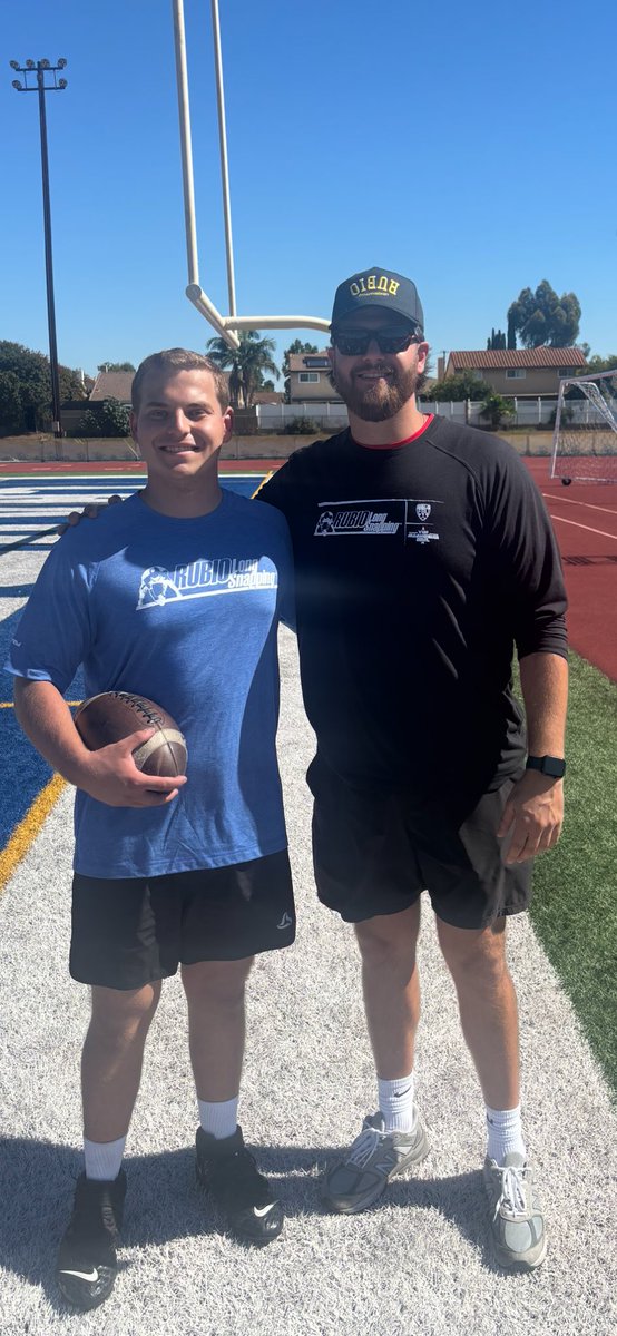 HunterJKing661's tweet photo. Had a good camp at the October Rubio Long Snapping Fall Camp in Las Angeles. @TheChrisRubio @TheRubioMethod @CoachBertoni61 @ryan_disalvo https://t.co/ptv2ajsv0f