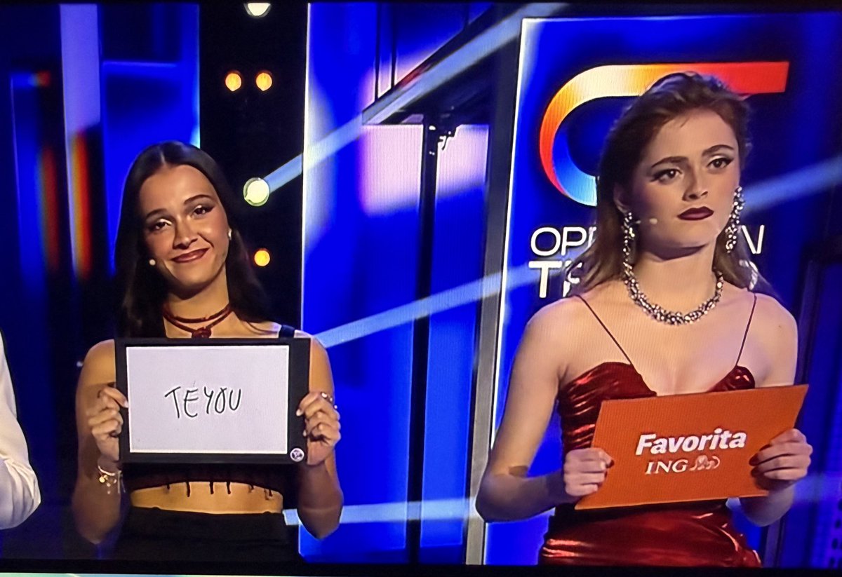 percabethtides's tweet photo. LOS FANDOMS DE OLIVIA Y CLAUDIA QUERIENDO ECHAR A TÉYOU JAJAJA 

LAS MARAVILLOSAS REINAS: 

 #OTGala8 https://t.co/42A9MT6vPO