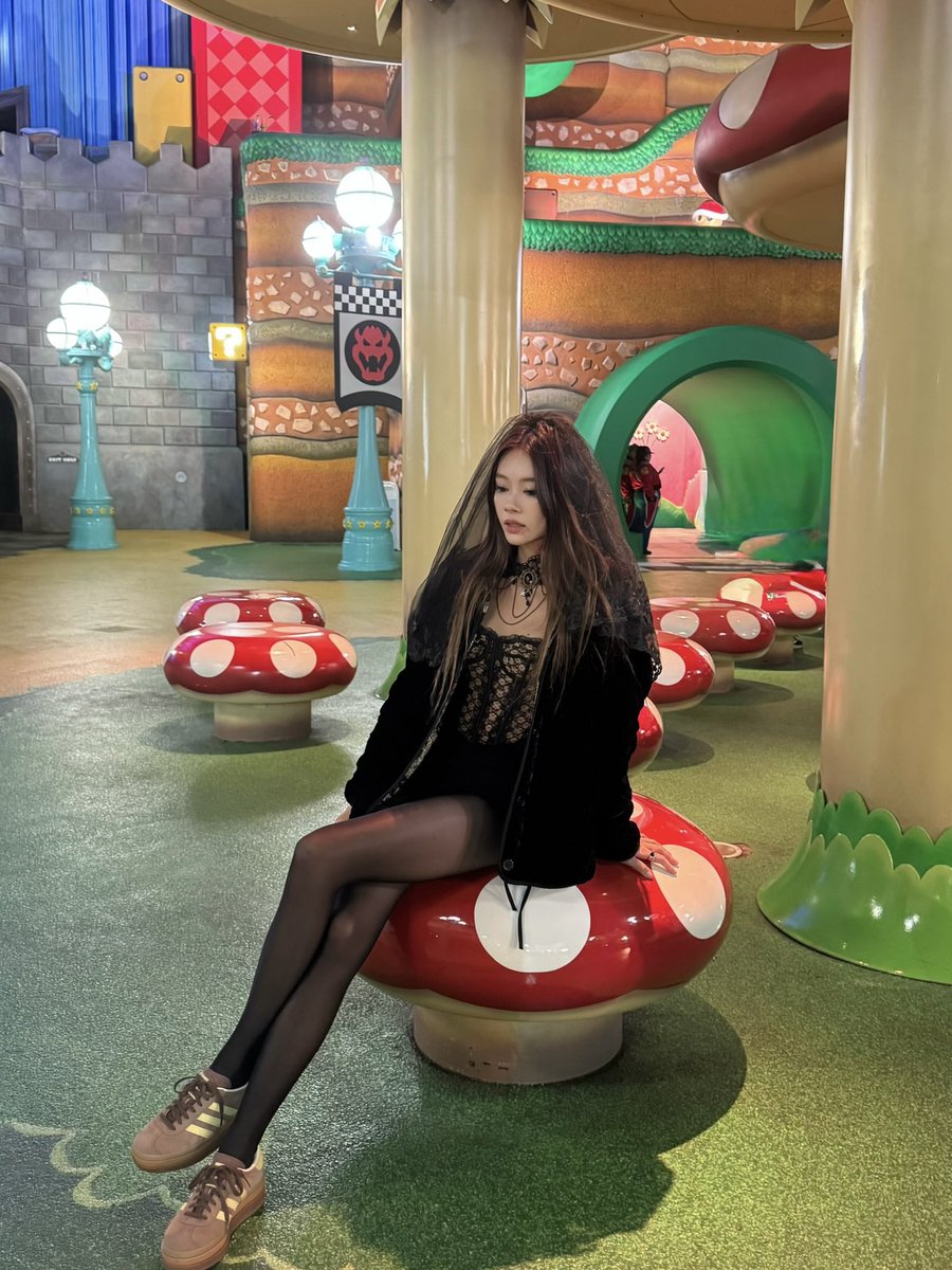 Night night ppl and witches and widows 

#halloween #blackoutfit