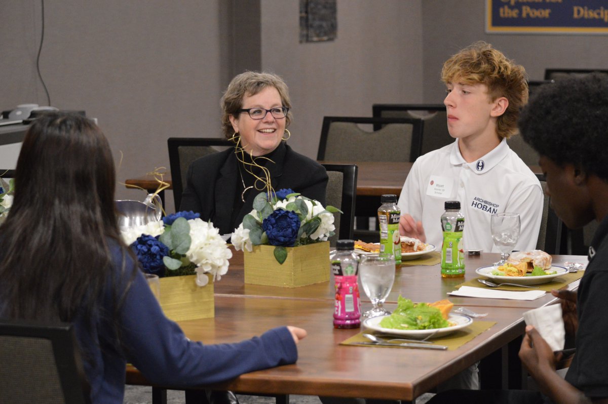 TheHowleyFdn's tweet image. Our visit to @hoban was filled with meaningful conversations as Allie Busser and Halle Martin met with our Howley Scholars. It’s inspiring to see how Hoban’s community of faith, leadership, and service empowers students to grow into confident learners and compassionate leaders.