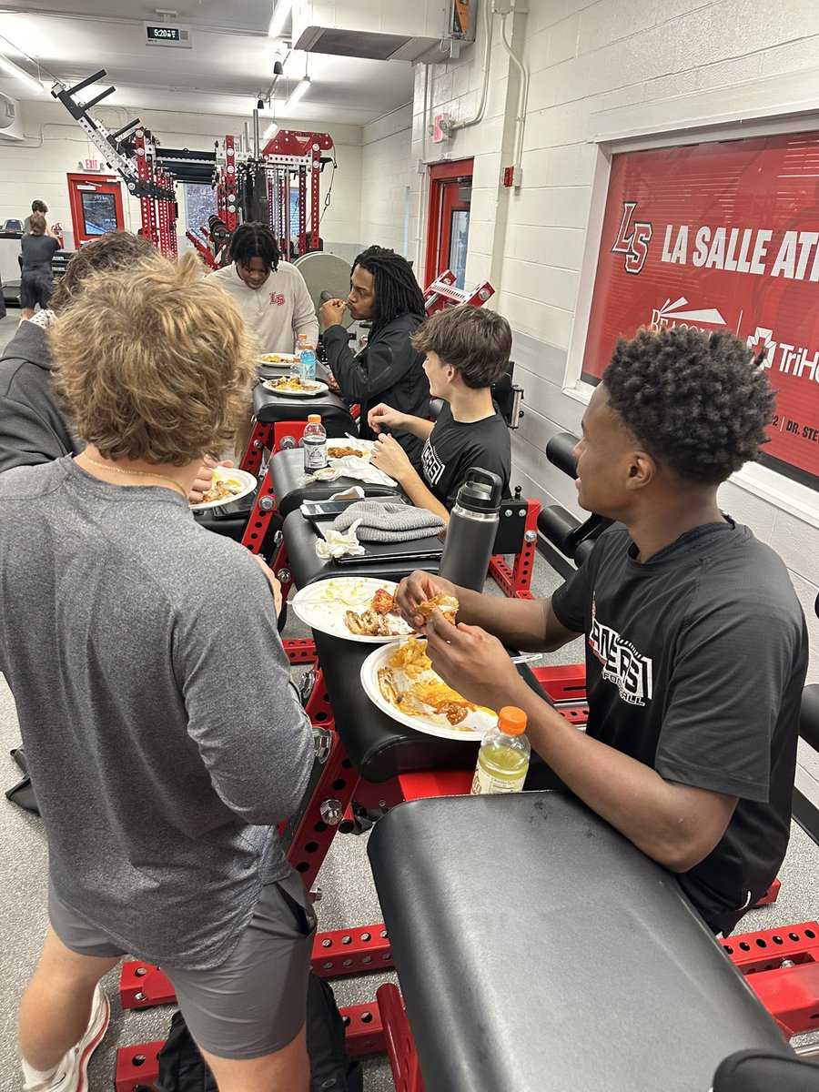 Mike Koenig tweet media