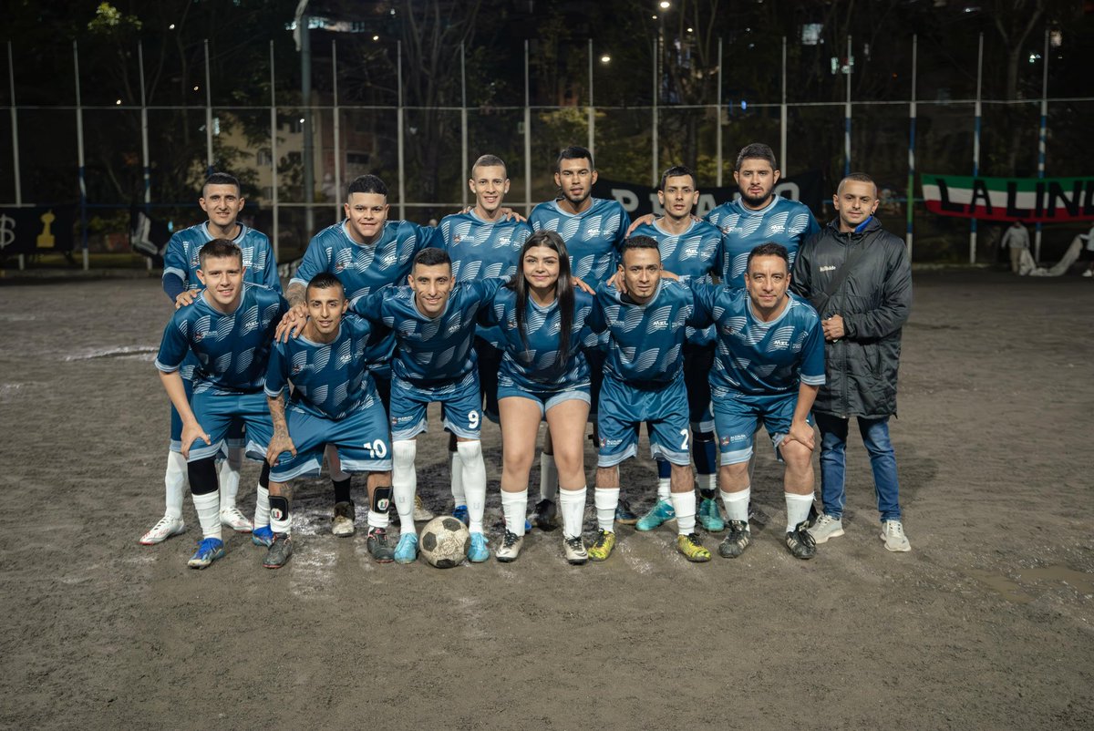 HNZ11 - La Banda del Eje tweet media