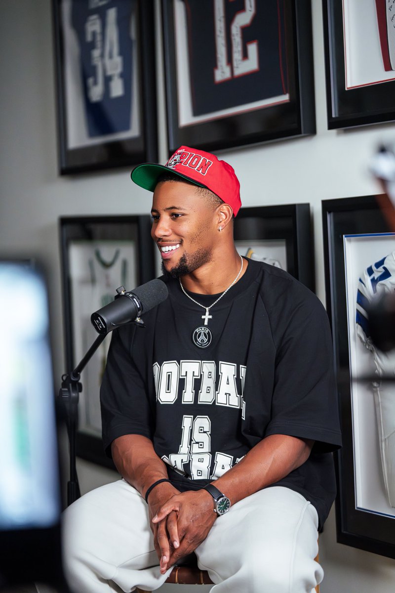 2ndWindPod's tweet image. SEASON 2 of the 2ndWind Podcast kicks off TOMORROW 🏁

It’s been 3 years since we last sat down with this guy, and let’s just say he’s cleared a few hurdles since then 👀🔥

@saquon opens up about his growth as a player, his mindset post-Super Bowl, his Amazon doc, and A LOT…