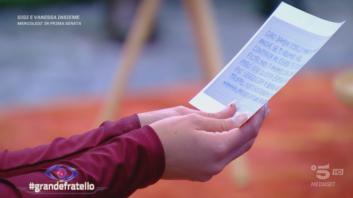Praticamente 1000 euro a parola.

#GrandeFratello