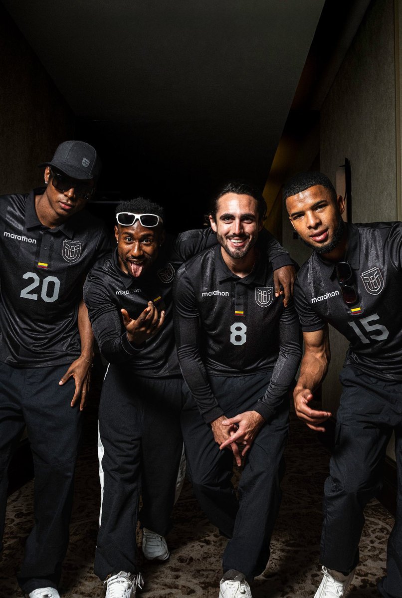 footballshirt's tweet image. Marathon has released the 2025 Commemorative Jersey for Ecuador under the campaign “El Origen de la Pasión,” honouring the first uniform worn by the national team in 1938.

Read more: footballshirtculture.com/new-kits/ecuad…

#FEF | Soccer Jersey | Football Shirt Culture | Camiseta de Futbol