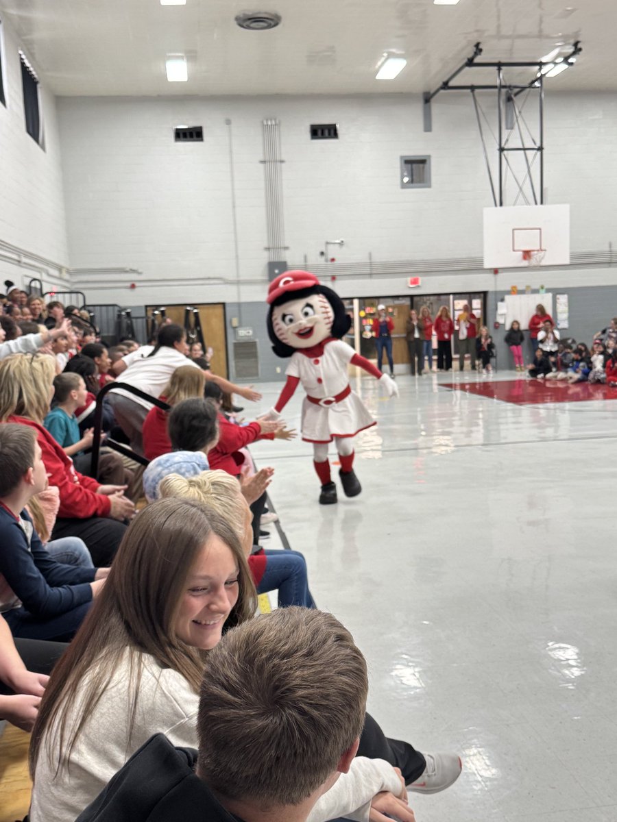 Hayes/Sanchez tweet media