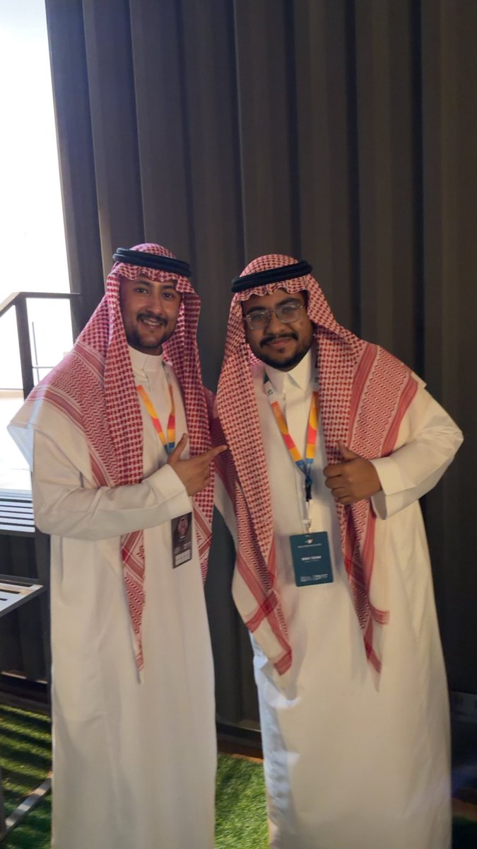F_ALMOfficial's tweet photo. شكر خاص لكل من ساهم وتعب معنا في هالمشروع وهالتكليف اللي عسانا كنا قده وعند حسن الظن

حاب اخص بالذكر عائلتي @LuxuryKSA_ على تعبهم معنا وحرصهم على كل عمل يطلع باجمل شكل ، وشكر خاص للاخت العزيزه الزميله الشاعره جمانه آل الشيخ ( قمرة ) على تعبها معانا واجتهادها بكل شيء تسويه🙏🏻❤️ https://t.co/I6jVsTt7PG