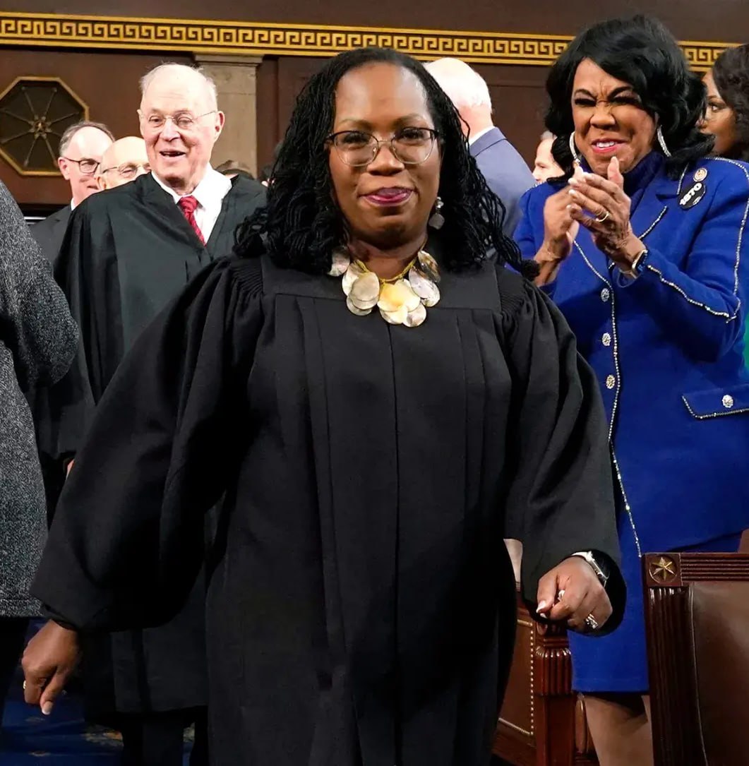 Elephant Signal 🐘🇺🇸 tweet media