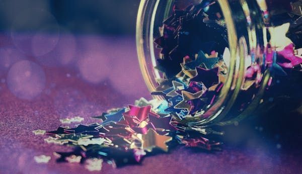 DTNEtiquette's tweet image. Feeling inspired? Then, share your positivity and make a much-needed investment in society! ~ #DTN #MakeAnImpact #PayItForward #Influence4Good