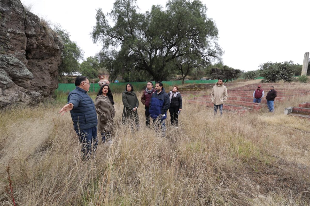 CulturaEdomex's tweet image. Hoy nuestra Secretaria @NellyCarrascoIV, realizó un   recorrido en la Zona Arqueológica de #Teotihuacán, con autoridades del #INAH. Te invitamos a visitar este maravilloso #DestinoHechoAManO del Estado de México.🗿

#ElPoderDeServir
