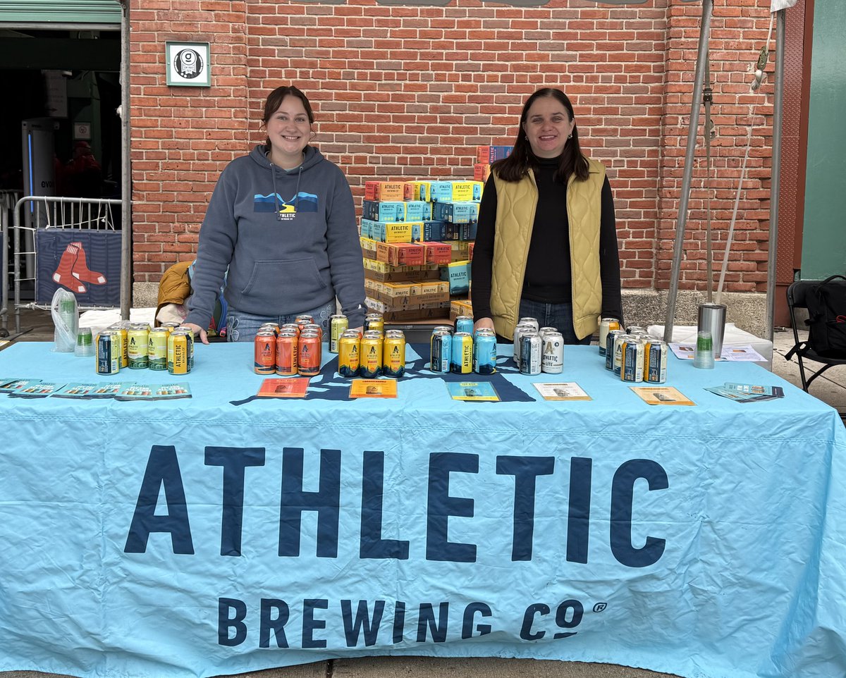 I had a great time representing <a href="/AthleticBrewing/">Athletic Brewing</a> at the Spartan Race at <a href="/fenwaypark/">Fenway Park</a> on Saturday.

It's fun to be part of this community!

#AthleticBrewing #FitForAllTimes #nabeer

Athletic Brewing Company LLC. Milford, CT and San Diego, CA. Near Beer.