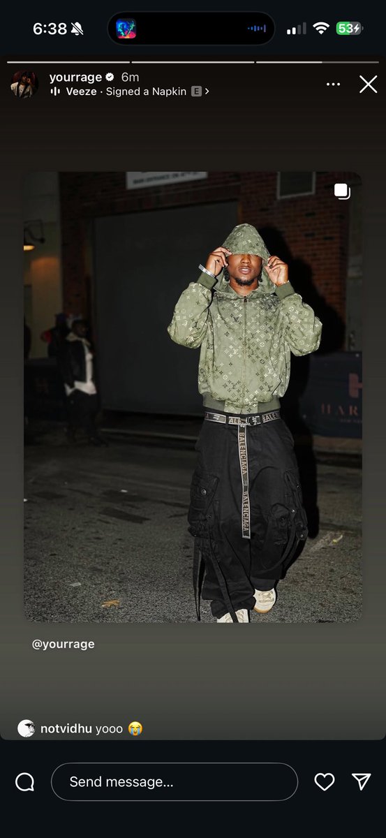 atenrising's tweet photo. Nigga think he can drop a fit pic and make us forget like he Carti 💔 https://t.co/TPJDjUnwwu