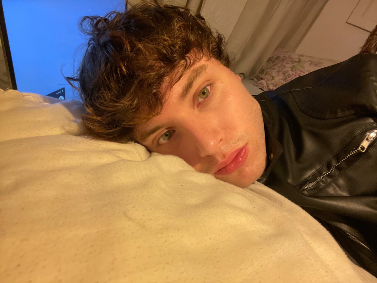 neomorphh's tweet image. 