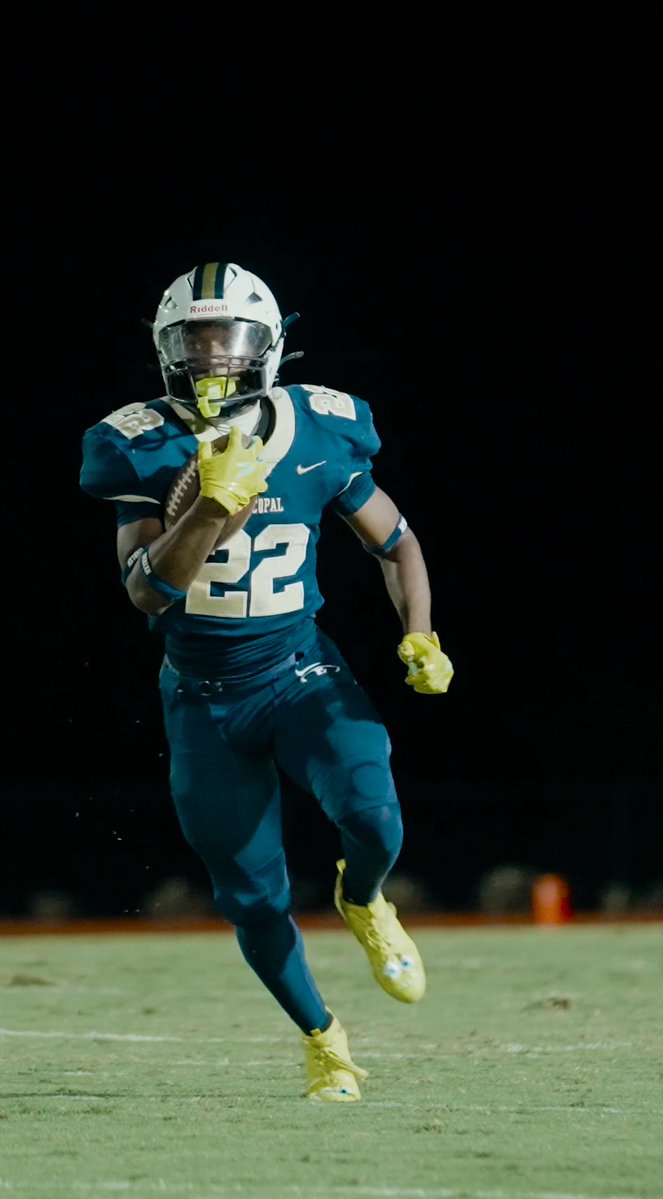 taj_datme's tweet image. Back 4 More!!! #round1 #big22 

All It Take Is 1 To Believe 💯💪🏾

hudl.com/v/2Su3U3