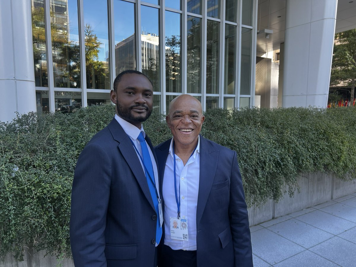 The other day with FO, Farooq Oreagba  and Rob, Robert Novembre . Great men! 

-DFS