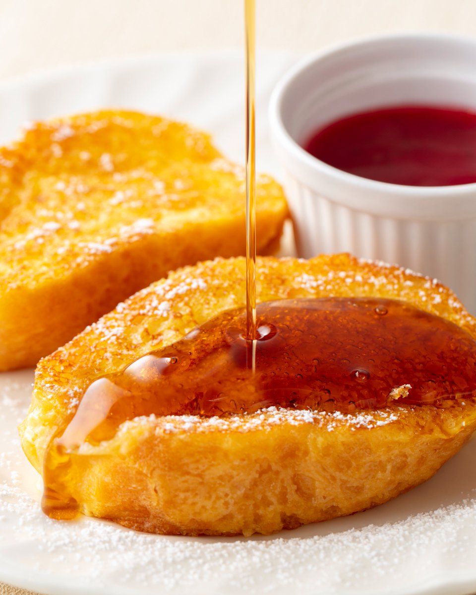 おはようございます🌞🍁

朝のブッフェでは、
栃木県産の卵と牛乳を使用した
自家製フレンチトーストを提供中です👨‍🍳◎
鉄板で焼きあげたカリッとした食感、
中はふんわりとろっと😋🥛🥚

朝ごはんで元気をチャージして
よい一日をお過ごしください💪💪

#日光
#鬼怒川温泉
#温泉旅行